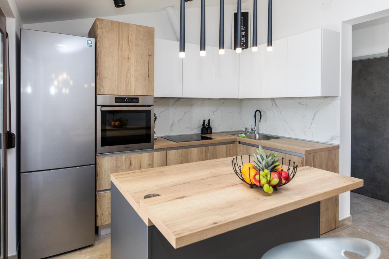 Apartman Gulin Crikvenica Exterior foto